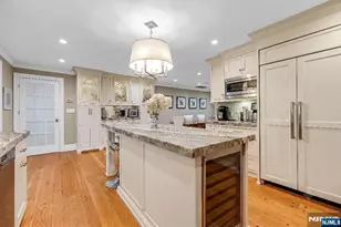 8 White Pine Rd, Upper Saddle River, NJ 07458 - Photo 10