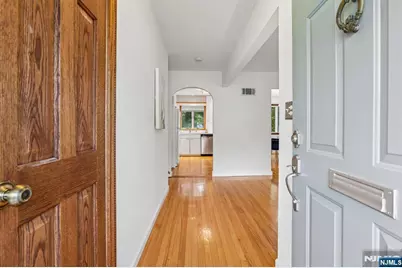 419 Hopper Avenue, Ridgewood, NJ 07450 - Photo 4