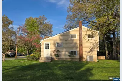 11 White Birch Avenue, Pequannock Township, NJ 07444 - Photo 4