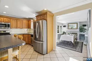 37-10 Fair Lawn Ave, Fair Lawn, NJ 07410 - Photo 18