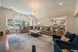 8 Mill Glen Ct, Upper Saddle River, NJ 07458 - Photo 12
