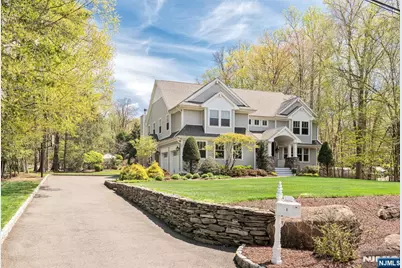 8 Mill Glen Court, Upper Saddle River, NJ 07458 - Photo 2