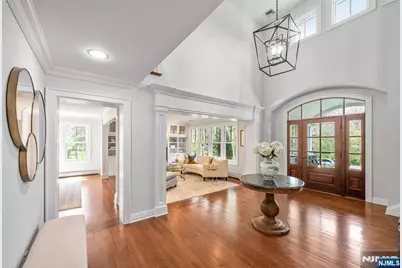 8 Mill Glen Court, Upper Saddle River, NJ 07458 - Photo 6