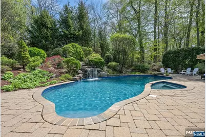 8 Mill Glen Court, Upper Saddle River, NJ 07458 - Photo 50