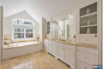 8 Mill Glen Court, Upper Saddle River, NJ 07458 - Photo 30