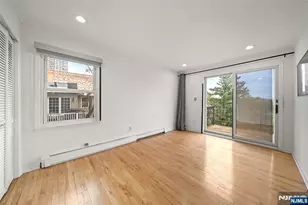 31 Hooks Ln, Edgewater, NJ 07020 - Photo 18