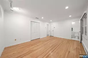 31 Hooks Ln, Edgewater, NJ 07020 - Photo 16