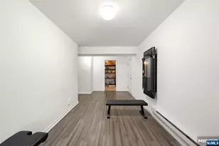 31 Hooks Ln, Edgewater, NJ 07020 - Photo 26