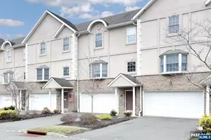 108 Demarest Ln, Montvale, NJ 07645 - Photo 2