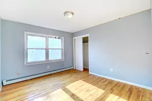 102 Gall Ct, Elmwood Park, NJ 07407 - Photo 10