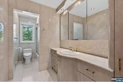 36 Thackeray Drive, Millburn, NJ 07078 - Photo 20