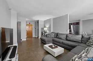 316 Prospect Ave 10D, Hackensack, NJ 07601 - Photo 2