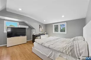 1005 Carnation Dr, New Milford, NJ 07646 - Photo 34
