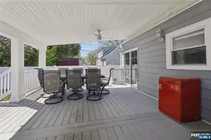 1005 Carnation Dr, New Milford, NJ 07646 - Photo 14