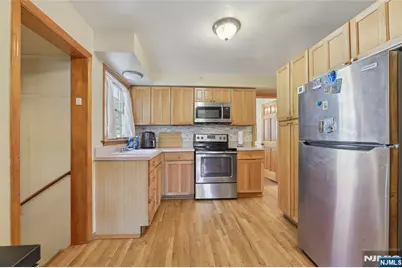 933 McCandless Place, Linden, NJ 07036 - Photo 8
