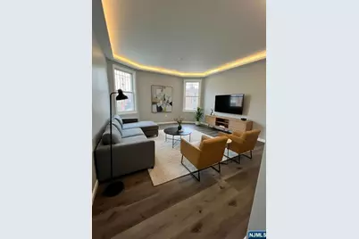 132 Mapes Avenue, Newark, NJ 07112 - Photo 4