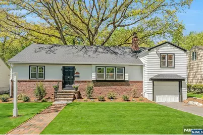 46 Chestnut Hill Place, Glen Ridge, NJ 07028 - Photo 1