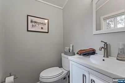 60 Oak Avenue, Tenafly, NJ 07670 - Photo 16