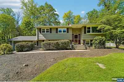 44 Brookwood Drive, Mahwah, NJ 07430 - Photo 1
