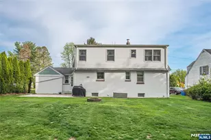31 Stanley Ct, North Haledon, NJ 07508 - Photo 2