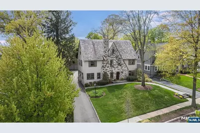 13 Ferncliff Terrace, Glen Ridge, NJ 07028 - Photo 4