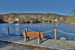 60 Highland Rd, Bloomingdale, NJ 07403 - Photo 30
