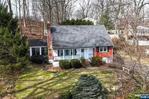 60 Highland Rd, Bloomingdale, NJ 07403 - Photo 2