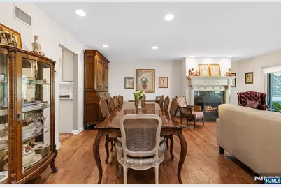 44 Holiday Court, River Vale Township, NJ 07675 - Photo 10
