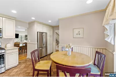44 Holiday Court, River Vale Township, NJ 07675 - Photo 8
