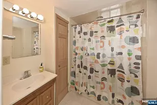 2147 MacKay Ave, Fort Lee, NJ 07024 - Photo 20