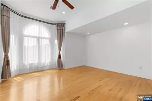 231B E Harriet Ave 231B, Palisades Park, NJ 07650 - Photo 22