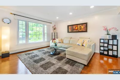 900 Sioux Avenue, Parsippany, NJ 07034 - Photo 10