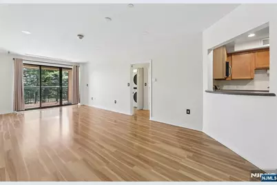 1 Orient Way 204 #204, Rutherford, NJ 07070 - Photo 16