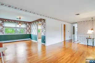 8 Wedgewood Dr, Wayne, NJ 07470 - Photo 2
