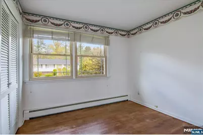 8 Wedgewood Drive, Wayne, NJ 07470 - Photo 10