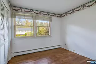 8 Wedgewood Dr, Wayne, NJ 07470 - Photo 10