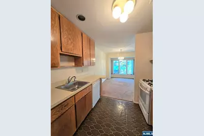 230 Indian Hollow, Mahwah, NJ 07430 - Photo 8