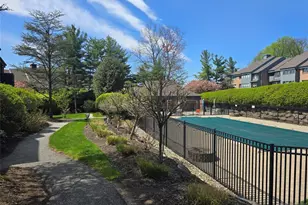 230 Indian Hollow, Mahwah, NJ 07430 - Photo 22