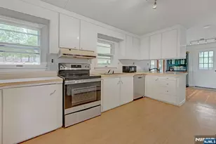 5 Decker Rd, Phillipsburg, NJ 08865 - Photo 4