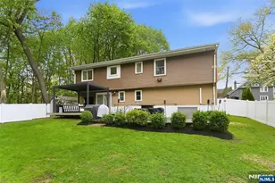 1067 Stasia St, Teaneck Township, NJ 07666 - Photo 34