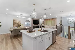 1067 Stasia St, Teaneck Township, NJ 07666 - Photo 12