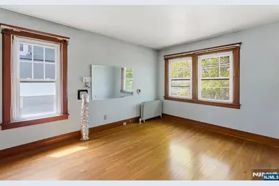 54 Rochelle Avenue, Rochelle Park Township, NJ 07662 - Photo 14