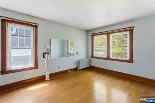 54 Rochelle Ave, Rochelle Park Township, NJ 07662 - Photo 14