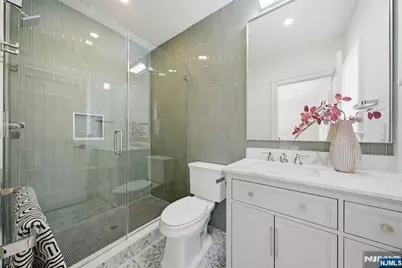 28 Irving Street, Montclair, NJ 07042 - Photo 16