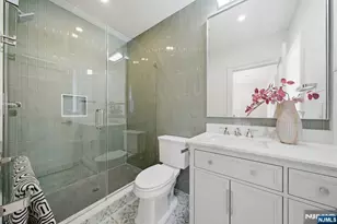 28 Irving St, Montclair, NJ 07042 - Photo 16