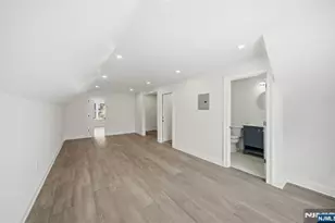 28 Irving St, Montclair, NJ 07042 - Photo 22