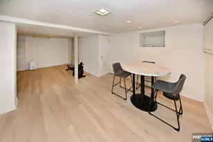 33 Parkway, Maywood, NJ 07607 - Photo 18