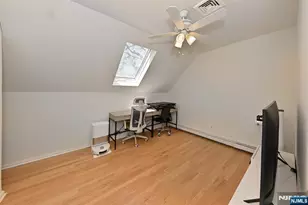 33 Parkway, Maywood, NJ 07607 - Photo 12
