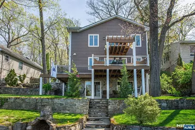 393 Lakeview Avenue, Ringwood, NJ 07456 - Photo 2