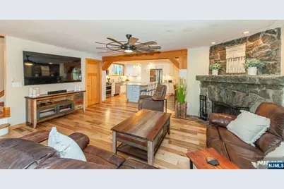 393 Lakeview Avenue, Ringwood, NJ 07456 - Photo 14